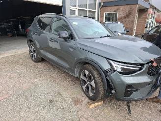 Damaged car Volvo XC40 CX 40 2.0 2025 BENZINE MILD HYBRIDE B3 163  LEER PANO FULL 2025/6