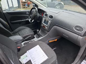 Ford Focus 1.8 16v  titanium 176000km inruiler 2250 picture 9