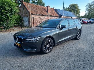 Auto incidentate Volvo V-60 B3 Aut. Navi Led 2021/6