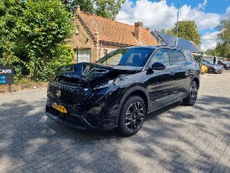 Schadeauto Peugeot 5008 1.2 Hybr Aut. Allure 7 Stoelen 2025/1