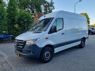 skadebil auto Mercedes Sprinter 317 CDI Navi Mbux Stoelverw 2023/7