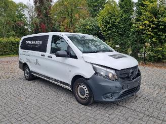 škoda osobní automobily Mercedes Vito 114 CDI Aut Lang Navi Airco 2022/7