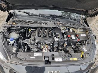 Peugeot 208 PureTech 75 Navi Airco picture 9