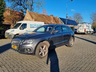 Vaurioauto  passenger cars Audi Q5 2.0 TFSI Quattro Aut. Sline 2011/6