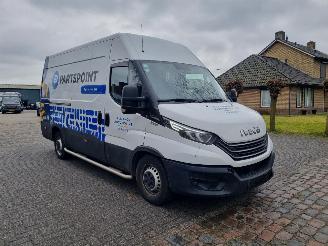 Iveco Daily 35S14 Aut. Airco Navi picture 7