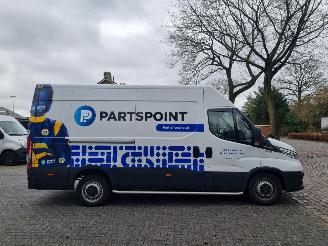 Iveco Daily 35S14 Aut. Airco Navi picture 6