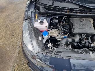 Hyundai I-10 1.0 Comfort Airco Navi Camera picture 21