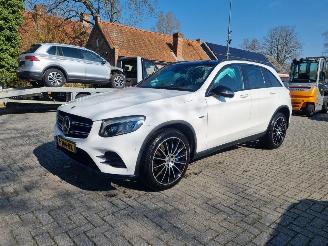 damaged passenger cars Mercedes GLC 350e 4MATIC AMG Line Pano Head Up Luchtvering etc 2017/9