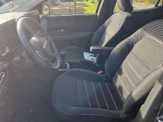 Dacia Sandero 1.0 TCE 90 Airco picture 15