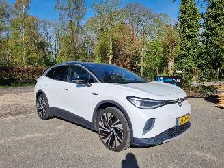 damaged passenger cars Volkswagen ID.4 First Max 77 kWh Pano Stoelverw 2020/4