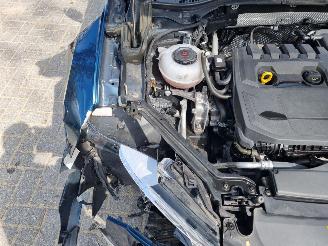 Skoda Superb 1.5 TSI Bussines Navi Stoelverw. picture 10