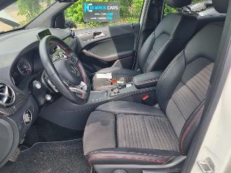 Mercedes B-klasse 180 Aut. AMG Line picture 17