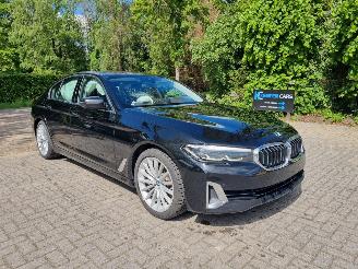 Vaurioauto  passenger cars BMW 5-serie 520d Aut 140KW Limo Navi Leder Stoelverw. 2023/5
