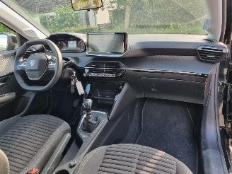 Peugeot 208 Puretech 100 Airco picture 12
