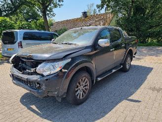 Mitsubishi L-200 2.4 DI-D Aut Double Cab picture 8