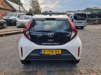 Toyota Aygo X 1.0 VVT-i Automaat picture 4