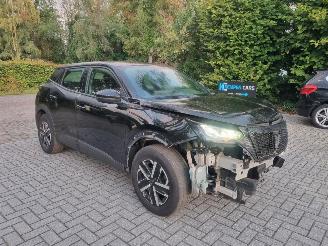 Coche accidentado Peugeot e-2008 EV Active 54KWH 2023/4