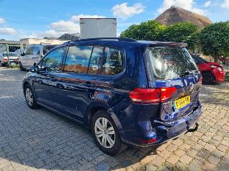 Volkswagen Touran 1.5 TSI 7 Pers Pano picture 5