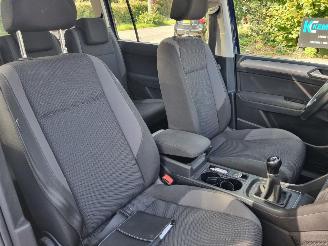 Volkswagen Touran 1.5 TSI 7 Pers Pano picture 14