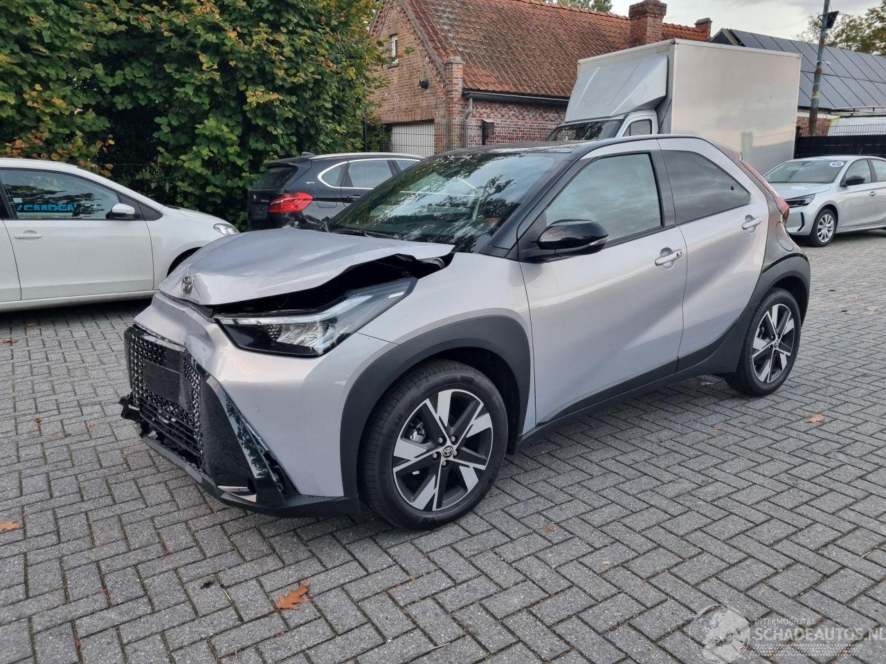 Toyota Aygo X Hybrid 115 Stoelverw Camera Keyles
