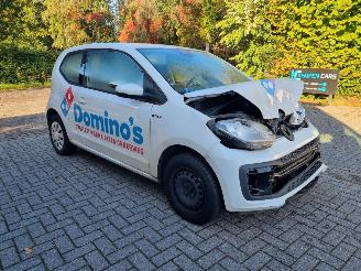 Damaged car Volkswagen Up! 1.0 Airco 2022/8