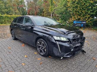 Schadeauto Peugeot 308 Puretech 130 Aut Navi Camera Clima 2023/5