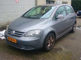 Damaged car Volkswagen Golf plus  2008/4