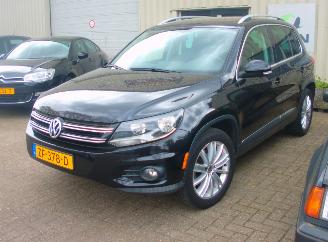 Volkswagen Tiguan 2.0 TSI picture 2