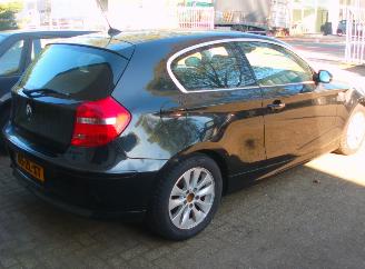 BMW 1-serie 116i picture 2