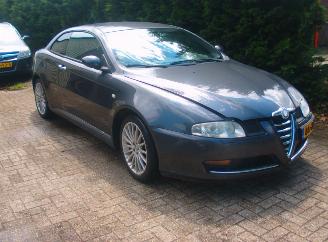 Alfa Romeo GT  picture 1