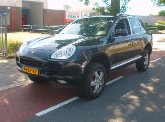 Porsche Cayenne  picture 2