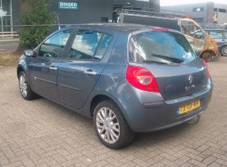 Renault Clio  picture 4