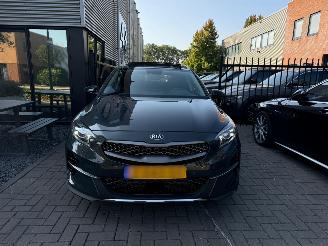 Kia Xceed T-GDI DAMAGE FREE / FULL OPTIONS! picture 2