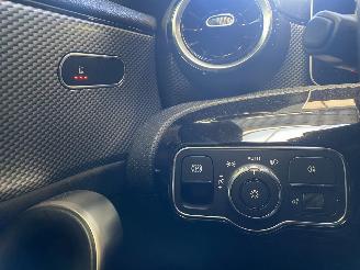 Mercedes A-klasse A180d 72dKM!!! GROOT SCHERM/LED/LEDER/PDC/CLIMATE/STOELVERW/VOL! picture 14