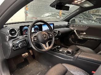 Mercedes A-klasse A180d 72dKM!!! GROOT SCHERM/LED/LEDER/PDC/CLIMATE/STOELVERW/VOL! picture 8