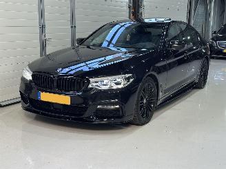Damaged car BMW 5-serie 540i M-PAKKET DAK|MASSAGE|VENTILATIE|VIRTUAL|HU|360CAM|H&K FULL OPTIONS 2018/12