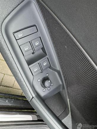 Audi A3 1.5 35TFSI S-LINE LEDER/NAVI/CRUISE/ASSIST/LED MATRIX/ VOL RIJDBAAR! picture 20