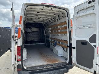 Volkswagen Crafter 2.0 TDI L4H3 RIJDBAAR/DRIVEABLE | PARKEERSENSOREN | AIRCO | CRUISE picture 8