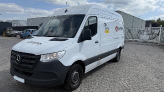 krockskadad bil bedrijf Mercedes Sprinter 315 CDI AUTOMAAT ASSISTENT PAKKET FULL DRIVABLE 2024/11