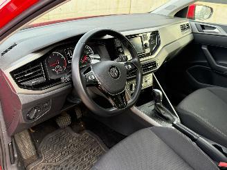 Volkswagen Polo DSG AUTOMAAT / DRIVEABLE DAMAGE / LED / STOELVERWARMING picture 7