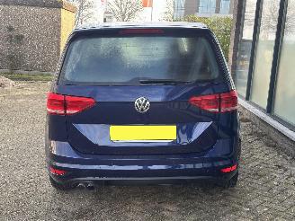 Volkswagen Touran 1.4 TSI MFS/PDC/CLIMA SCHADEVRIJ! picture 4