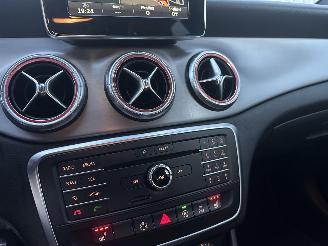 Mercedes Cla-klasse AMG CLA180 / NAVI / LED / ALCANTARA / PDC / MFS picture 9
