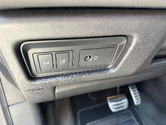 Land Rover Discovery Sport 2.0 TD4 CAMERA/LINEASSIST/LED/LEDER/VOL! RIJDBAAR! picture 17