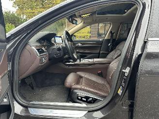 BMW 7-serie 740e LWB i-Performance / Full Options SCHADEVRIJ/ DAMAGED FREE/UNFALL FREI ! picture 12