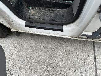 Volkswagen Transporter 2.0 TDI MINIMAL DRIVEABLE DAMAGE 60.000KM! | AIRCO | CRUISE picture 12