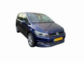 krockskadad bil auto Volkswagen Touran 1.4 TSI MFS/PDC/CLIMA SCHADEVRIJ! 2016/8