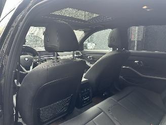 BMW 3-serie M Sport Line PANO/NAVI/LEDER/CLIMA/STOELVERW V+A VOL SCHADEVRIJ! picture 7