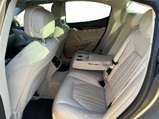 Maserati Ghibli 3.0 V6 Gran-Lusso Aut / SOFT-CLOSE / MINIMAL DAMAGE picture 11