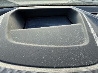 BMW 1-serie 118i 136PK Steptronic M-Sport PANO KUIP VOL! picture 23