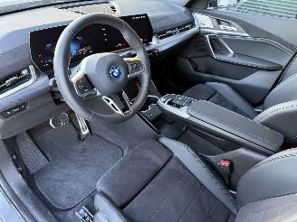 BMW iX2 eDrive20 73kWh 204PK Aut. M-Sport VOLL! picture 17